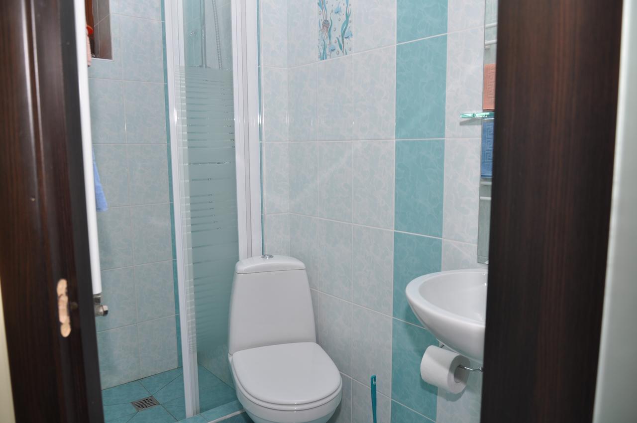 Inn Na Bugaze Karolino-Buhaz Exteriör bild