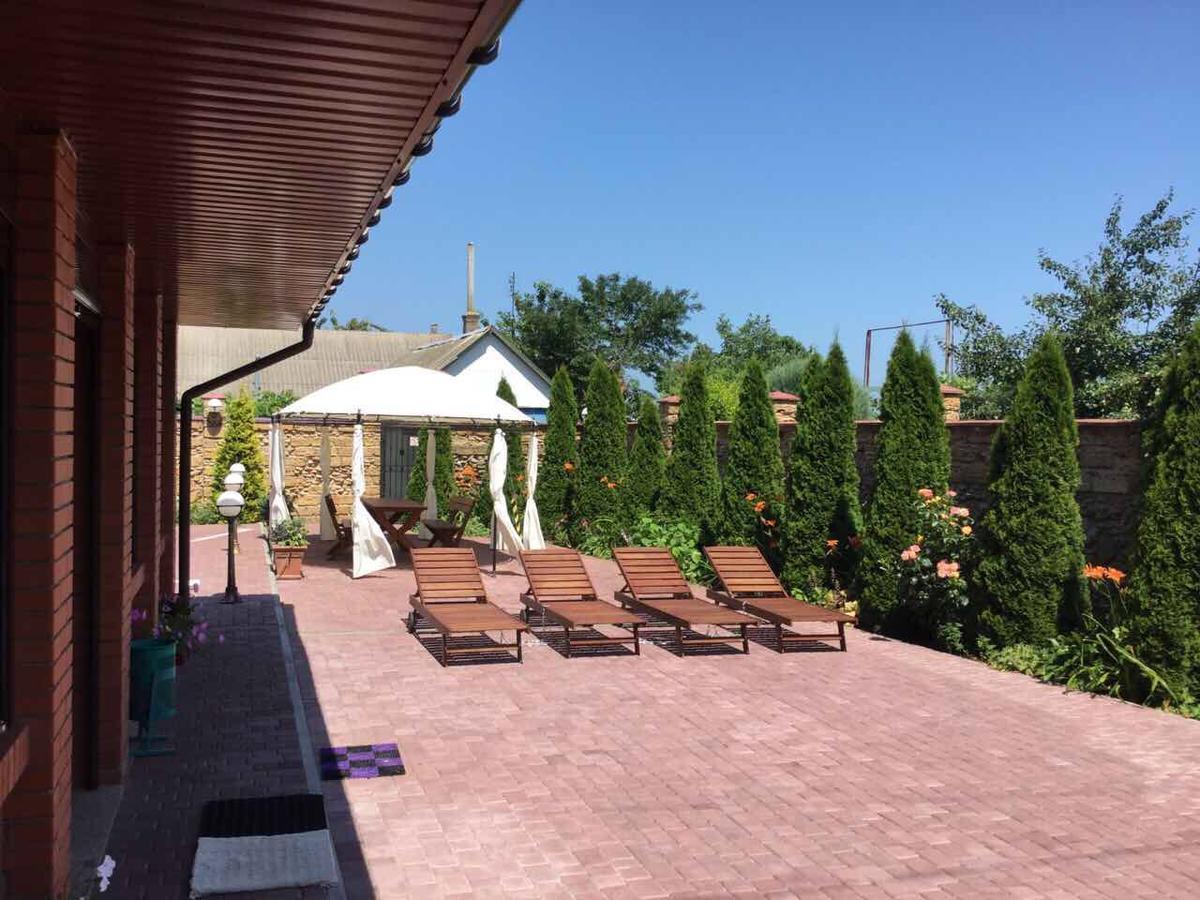 Inn Na Bugaze Karolino-Buhaz Exteriör bild