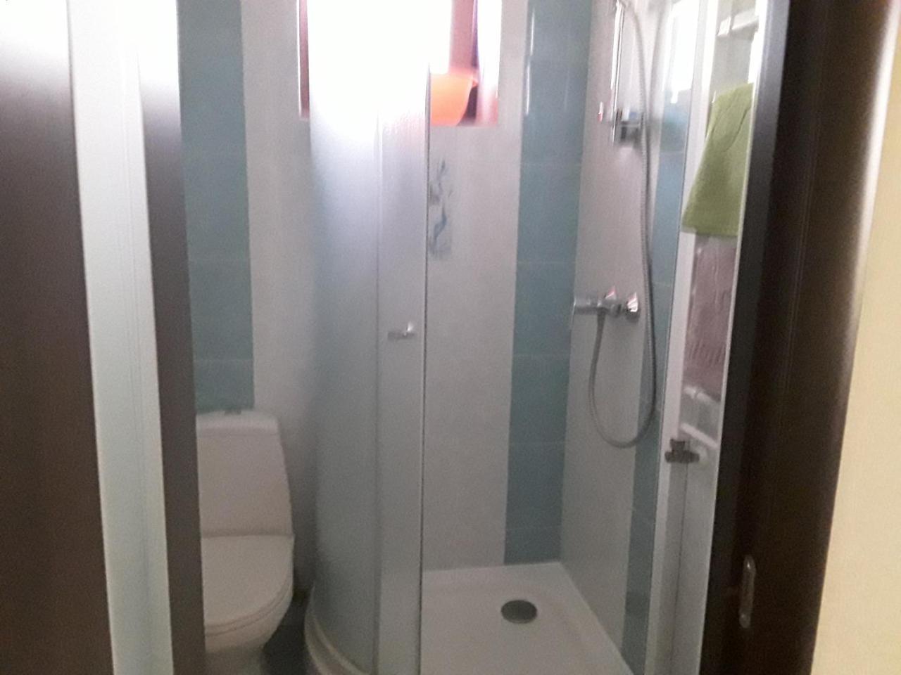 Inn Na Bugaze Karolino-Buhaz Exteriör bild