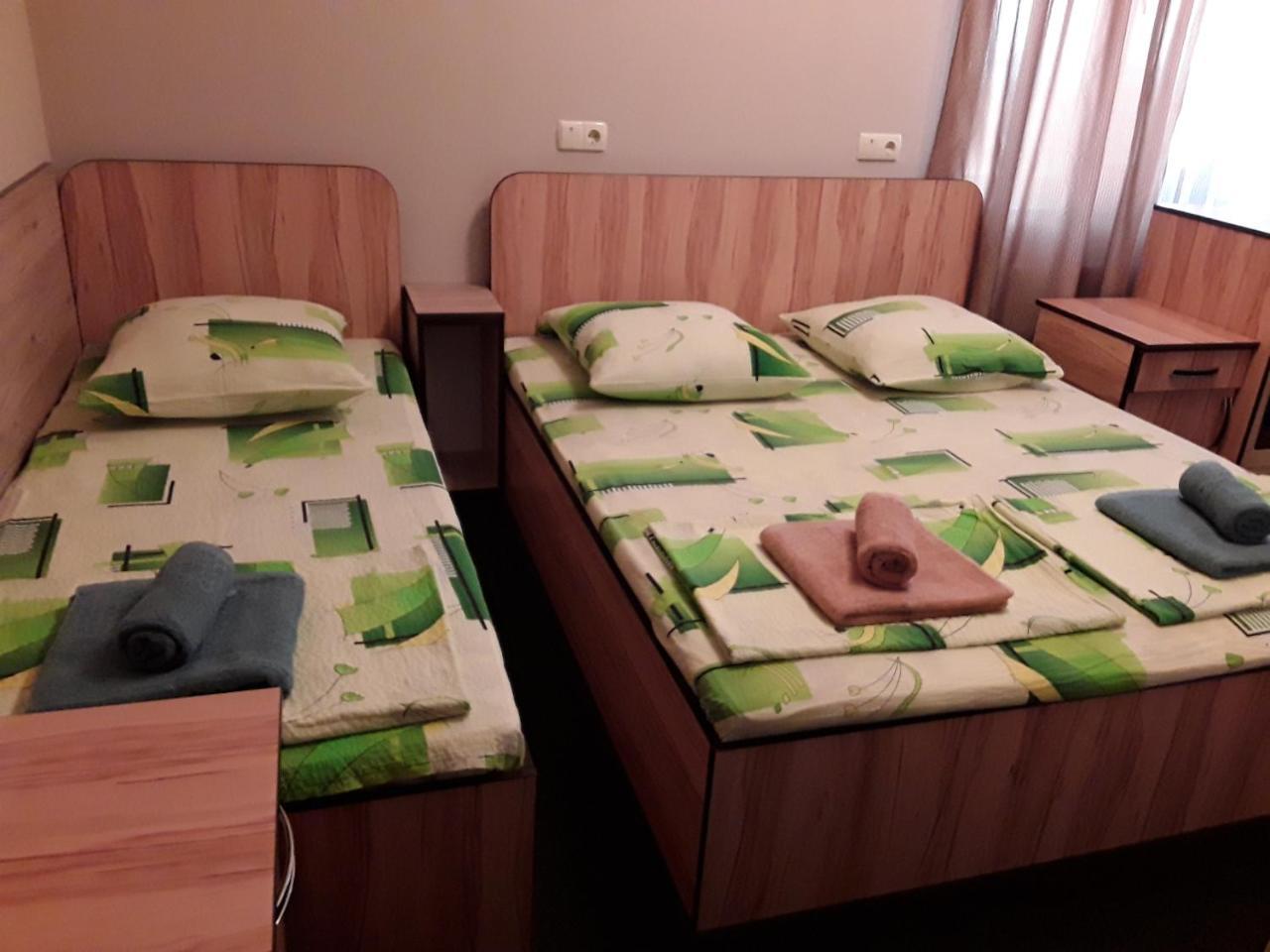 Inn Na Bugaze Karolino-Buhaz Exteriör bild